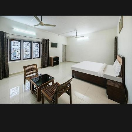 Zora Park Luxury Rooms Βιζαχαπατνάμ Εξωτερικό φωτογραφία