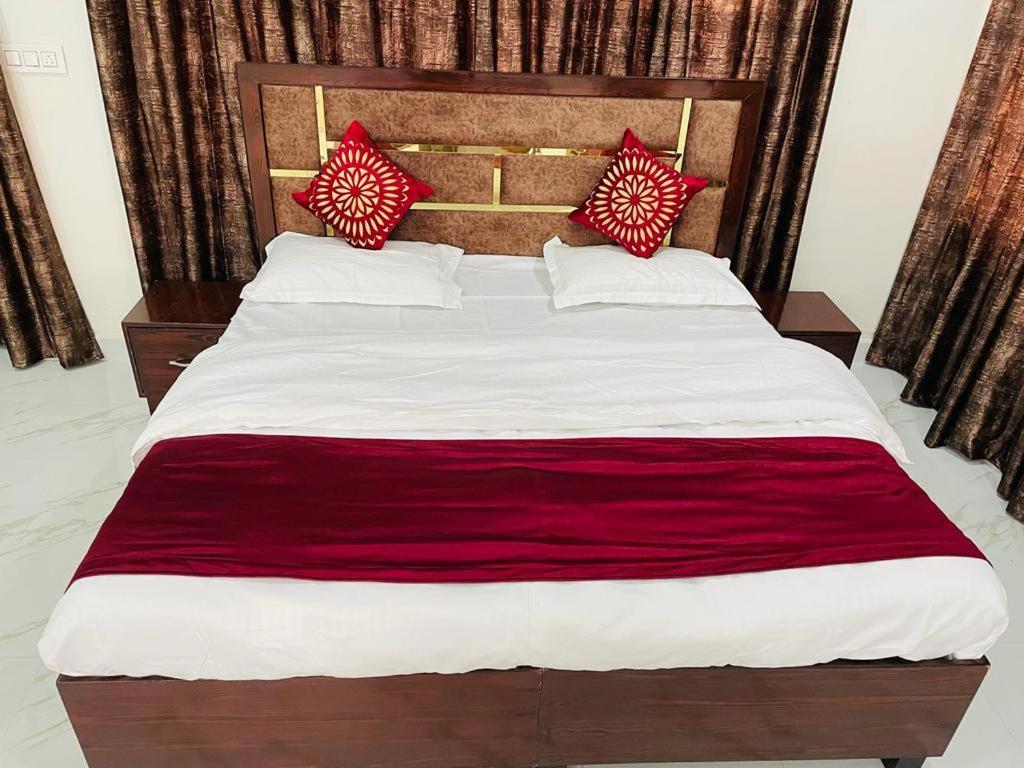 Zora Park Luxury Rooms Βιζαχαπατνάμ Εξωτερικό φωτογραφία