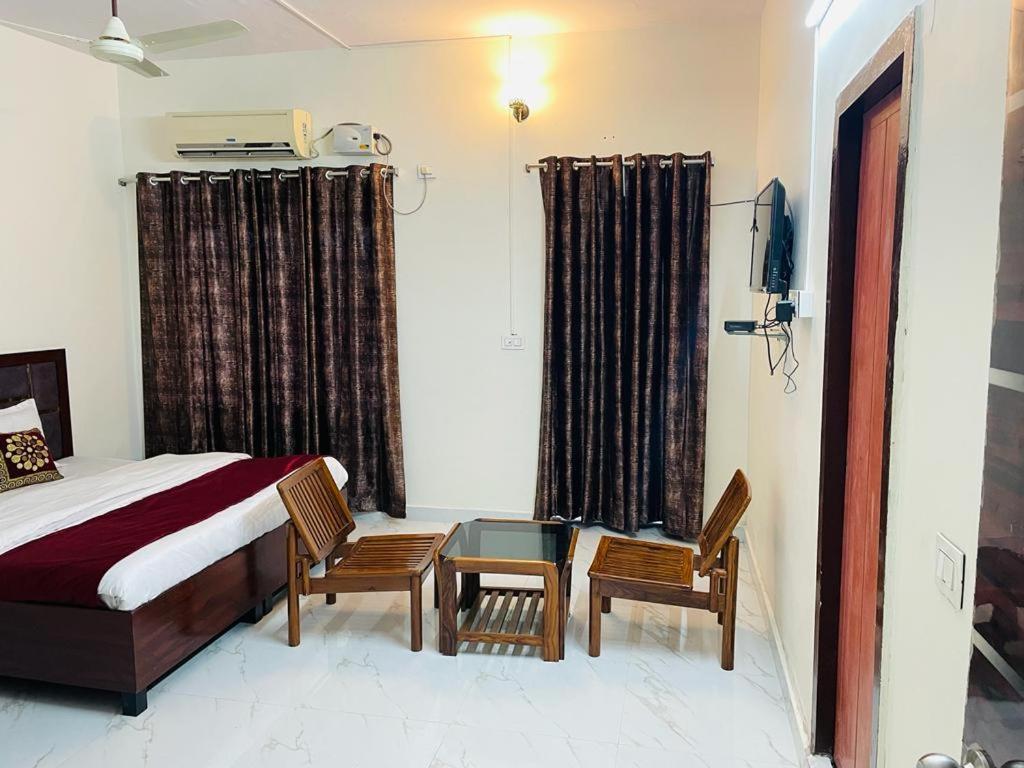 Zora Park Luxury Rooms Βιζαχαπατνάμ Εξωτερικό φωτογραφία