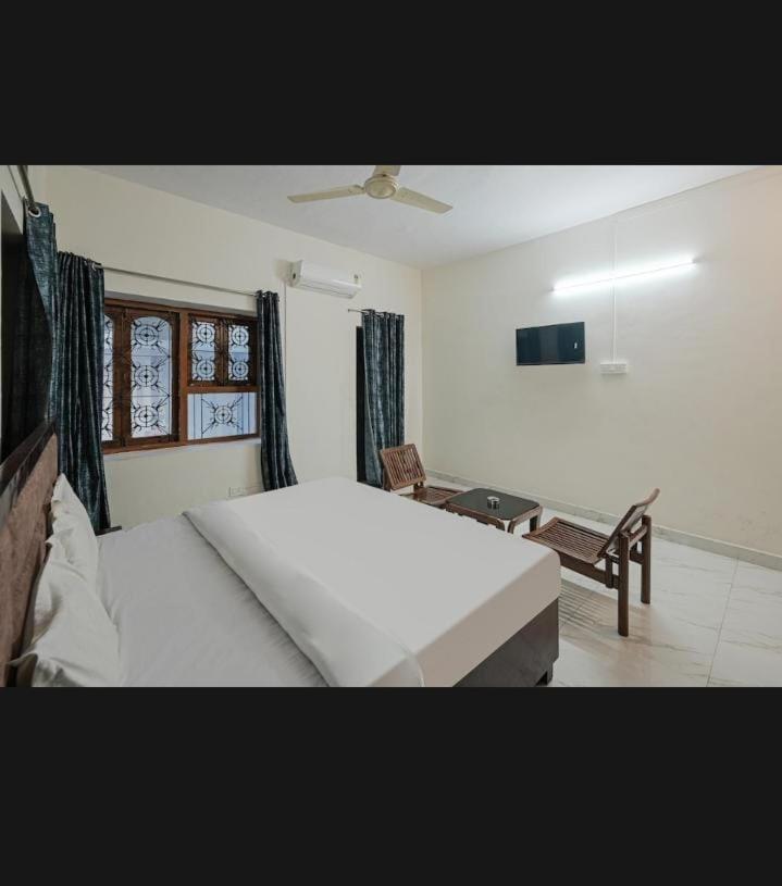Zora Park Luxury Rooms Βιζαχαπατνάμ Εξωτερικό φωτογραφία